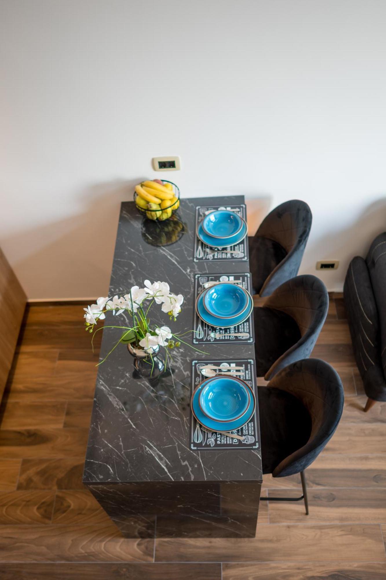 Appartement En Chene Котор Экстерьер фото